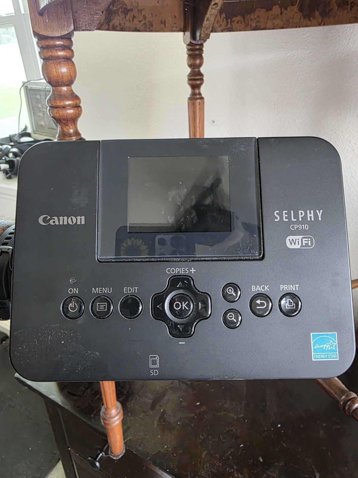 Canon Selphy CP910 Color Dye Sublimation Mobile Printer with case