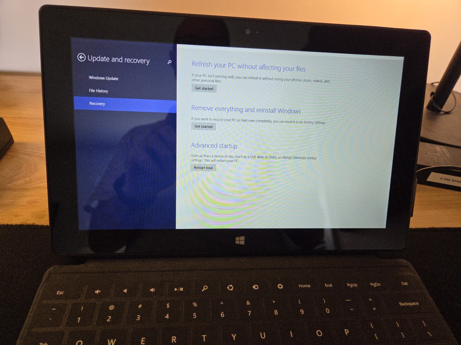 Microsoft Surface RT 1516 Quad Core 1.3GHz 2GB RAM 32GB SSD Windows 8