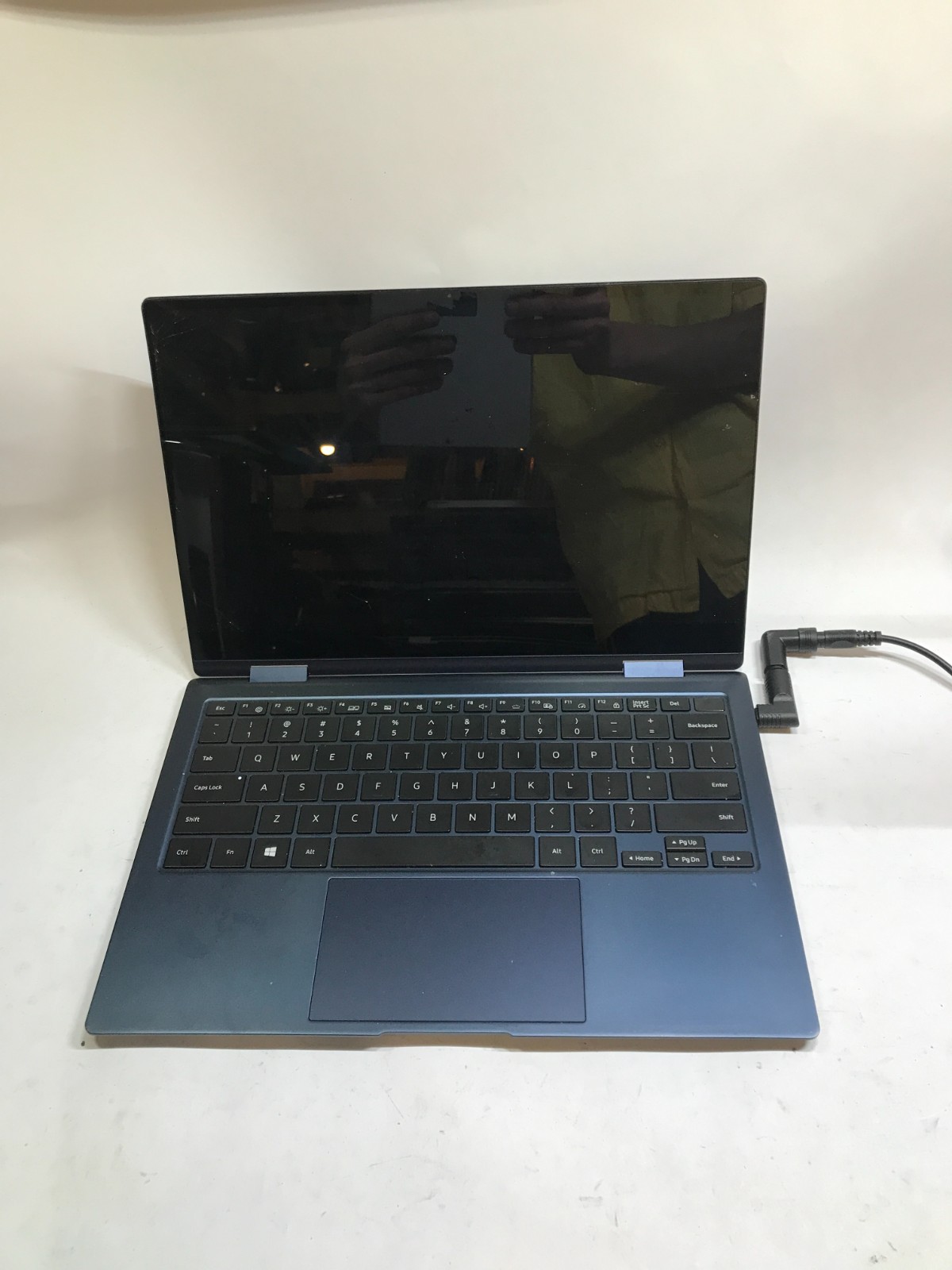 Samsung GalaxyBook Pro 360 11″ Intel Core i7-1165G7 16GB RAM NO SSD/OS For Parts