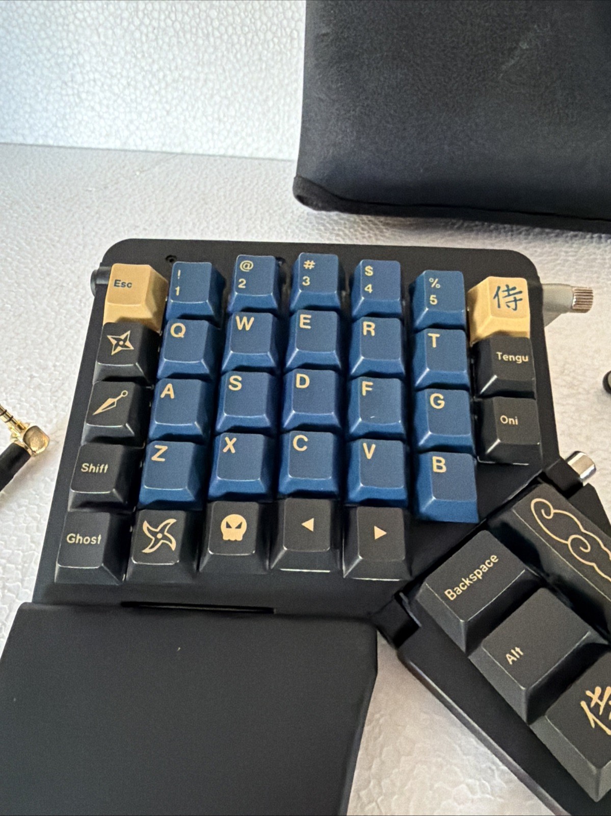 ZSA Moonlander Mark I Split Keyboard Black ,Blue Gold Keys
