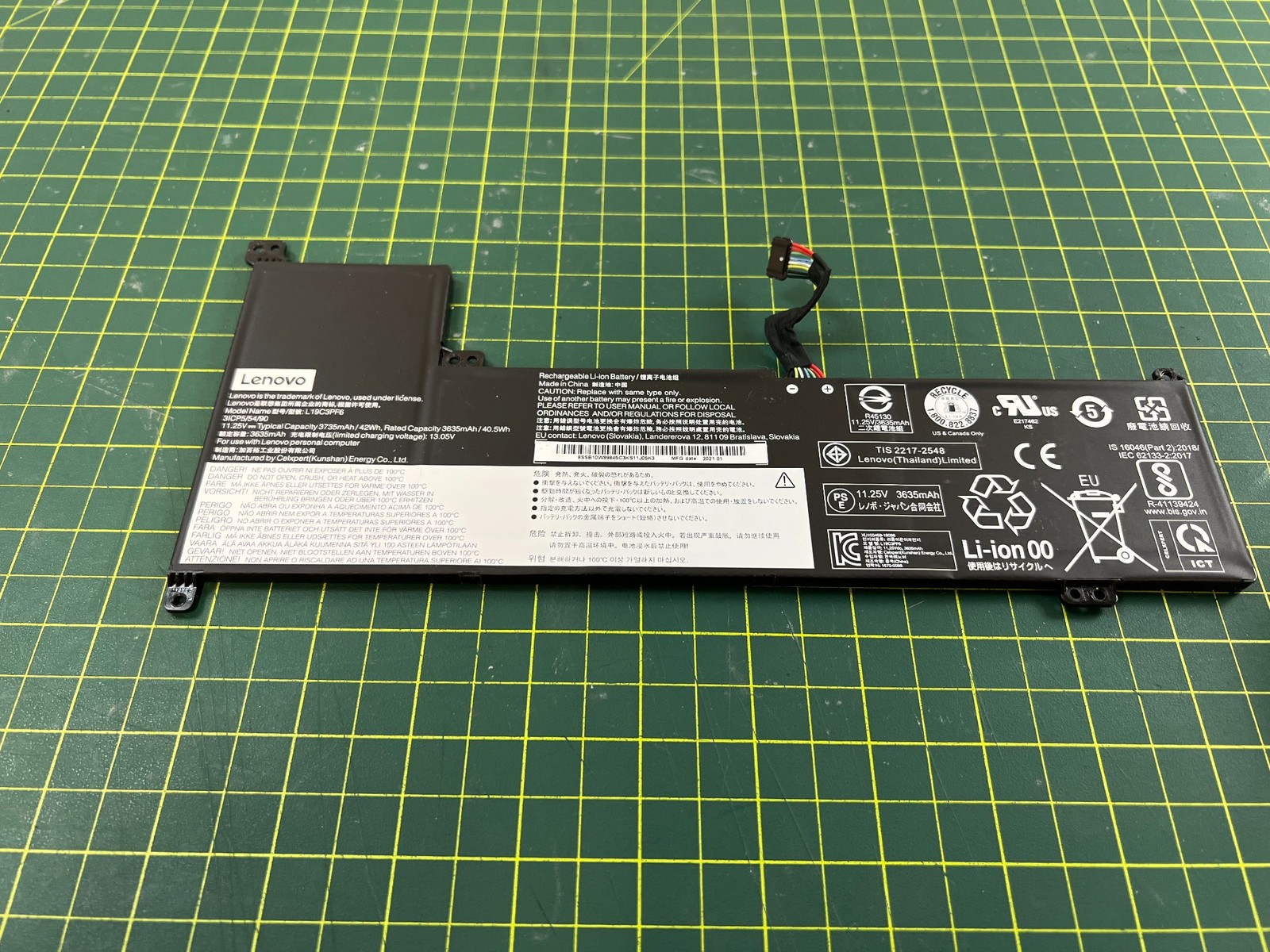 Genuine Lenovo IdeaPad 3 17IIL05 Battery 11.25V 42Wh 42Wh L19C3PF6 80-90%