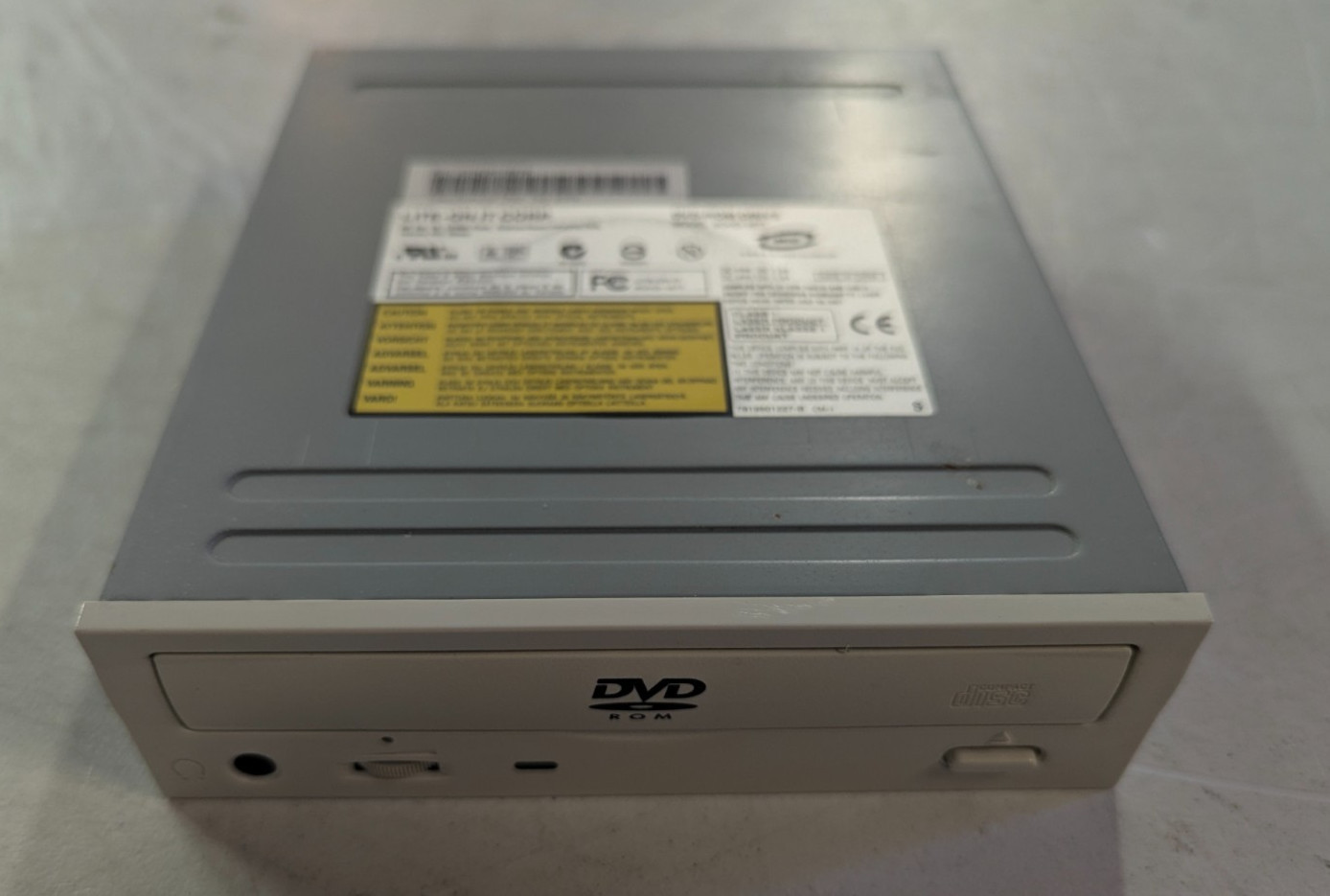 Lite-On SOHD-167T 16X DVD-ROM 48X CD-ROM IDE PATA 5.25in Beige Drive