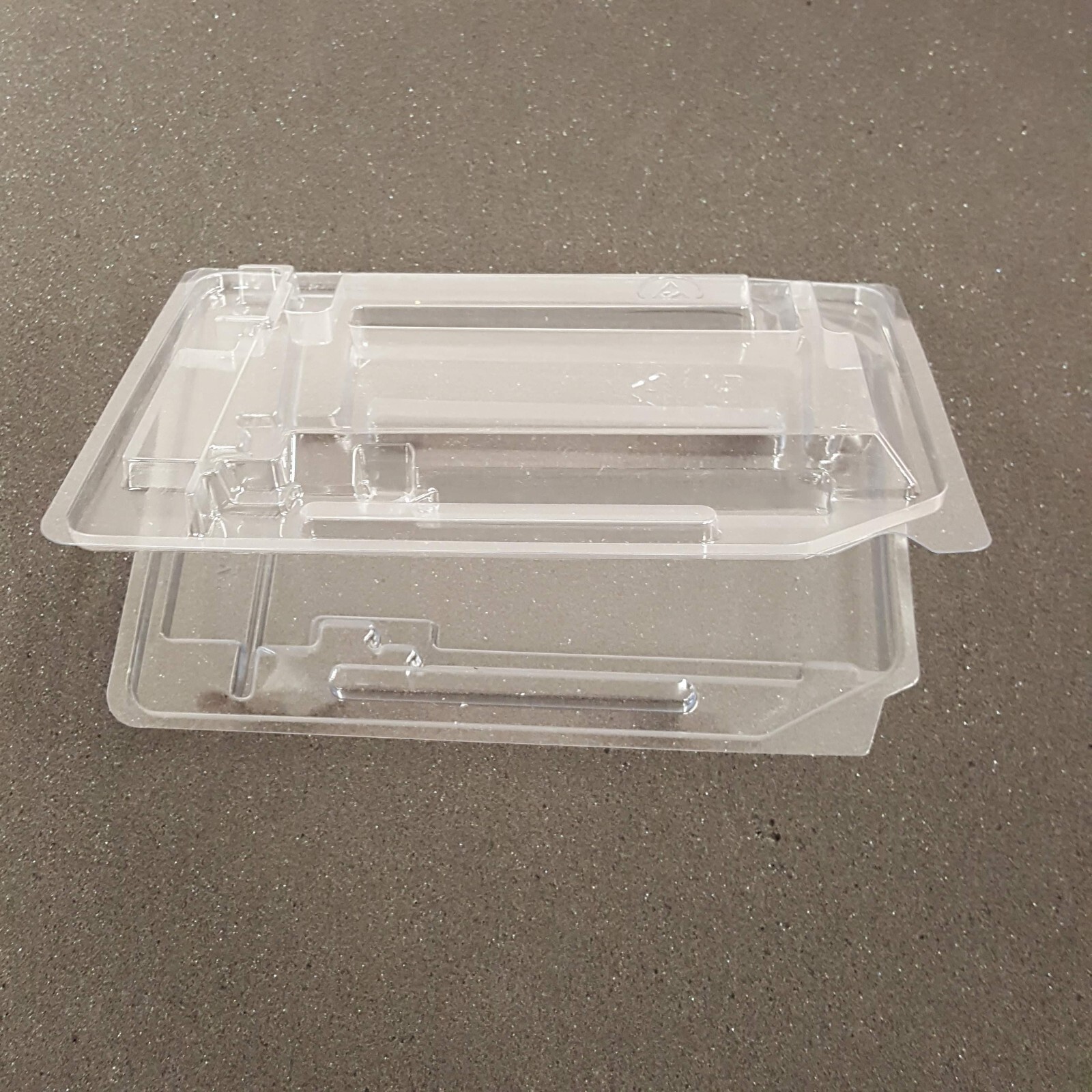 LOT OF 25 CLEAR PLASTIC CLAMSHELL CASES FOR HBA RAID NETWORK CARDS USA STOCK