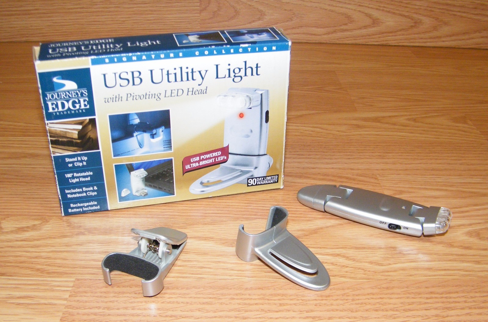 Journey’s Edge Trademark (706056) USB Utility Light With Pivoting LED Head