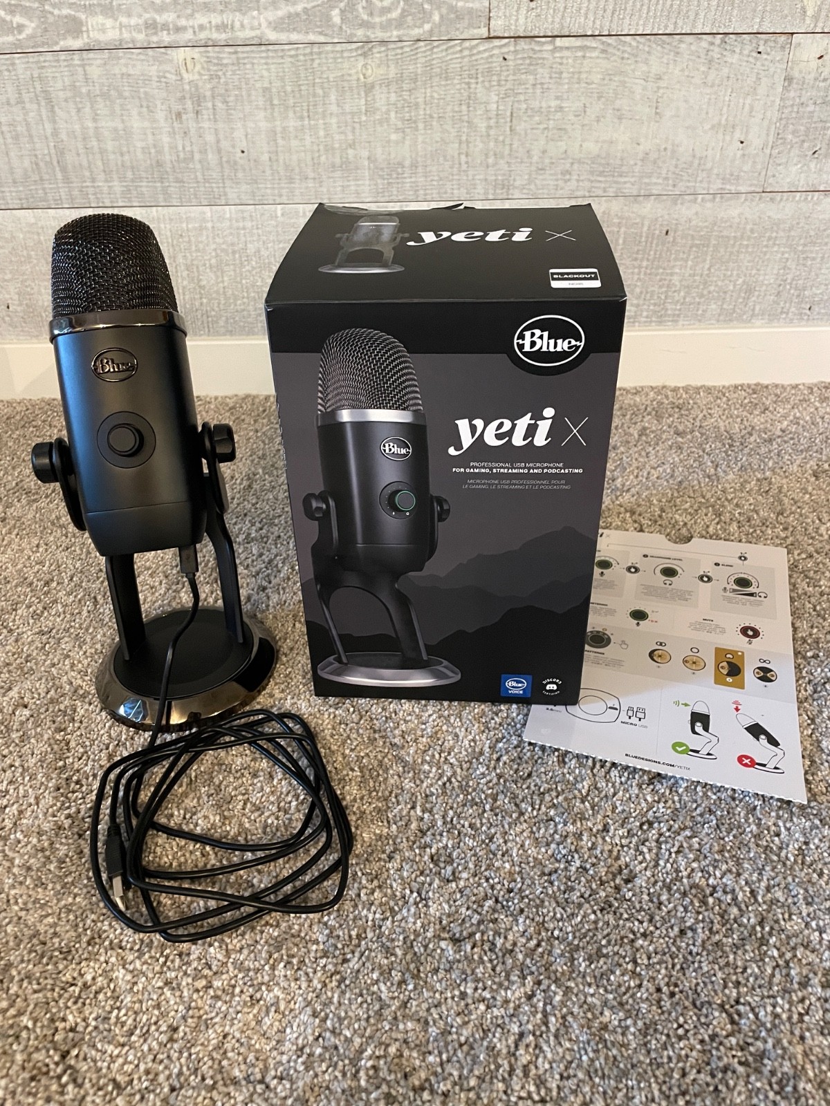 Blue Yeti Boom with microphone and pop filter