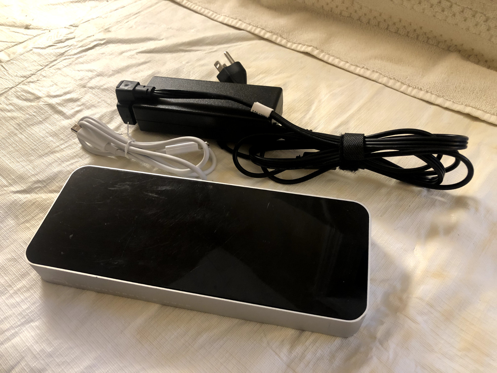 OWC Thunderbolt 2 Dock 12 Port Laptop Docking Station OWCTB2DOCK12P w/Cables