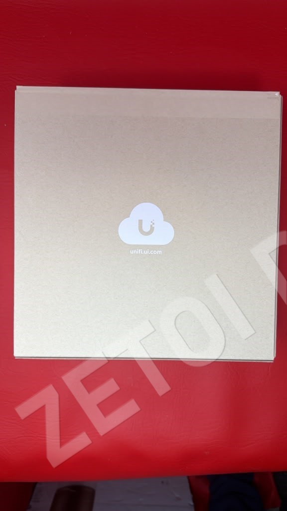 **BRAND NEW**Ubiquiti U7 Pro XG Wi-Fi 7 Access Point White Tri-Band High-Speed