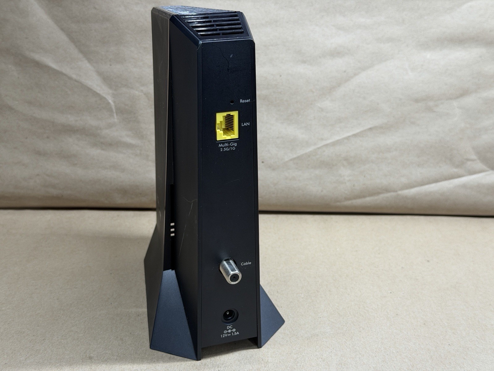 NETGEAR CM2000 Nighthawk DOCSIS 3.1 Cable Modem | Device Only