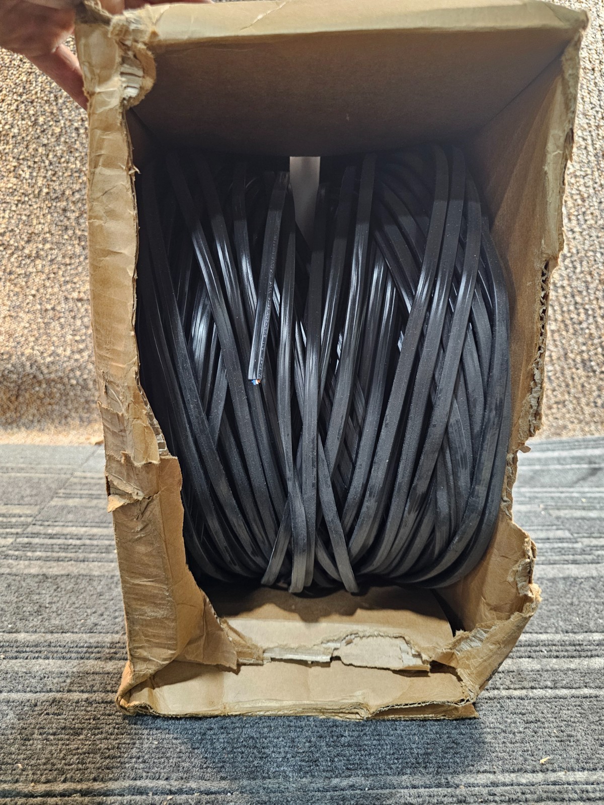Superior Essex 12-004-08 750 Feet Length Cable 22 AWG 2 Pair Count Solid Copper