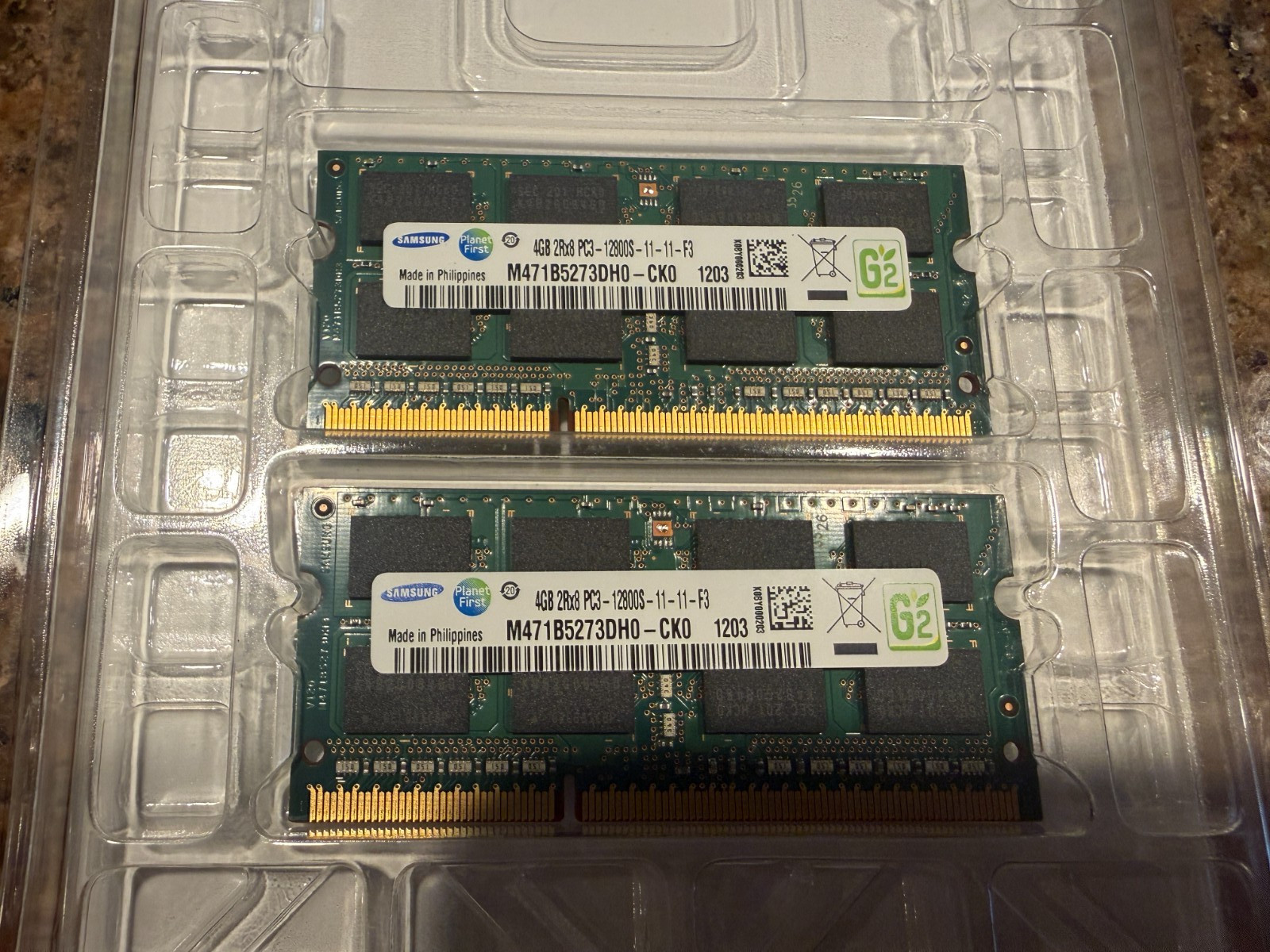 2x Samsung 4GB 2RX8 PC3-12800S-11-11-F3 Laptop Memory