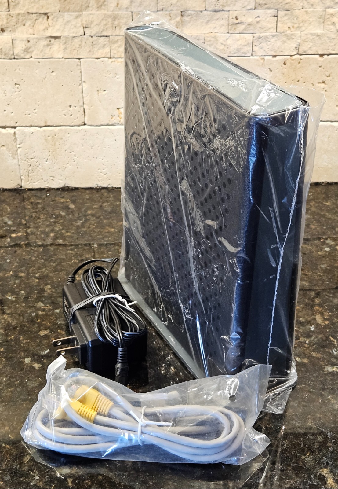 Arris DG3450 Docsis 3.1 Cable Gateway Modem/Router Black Excellent