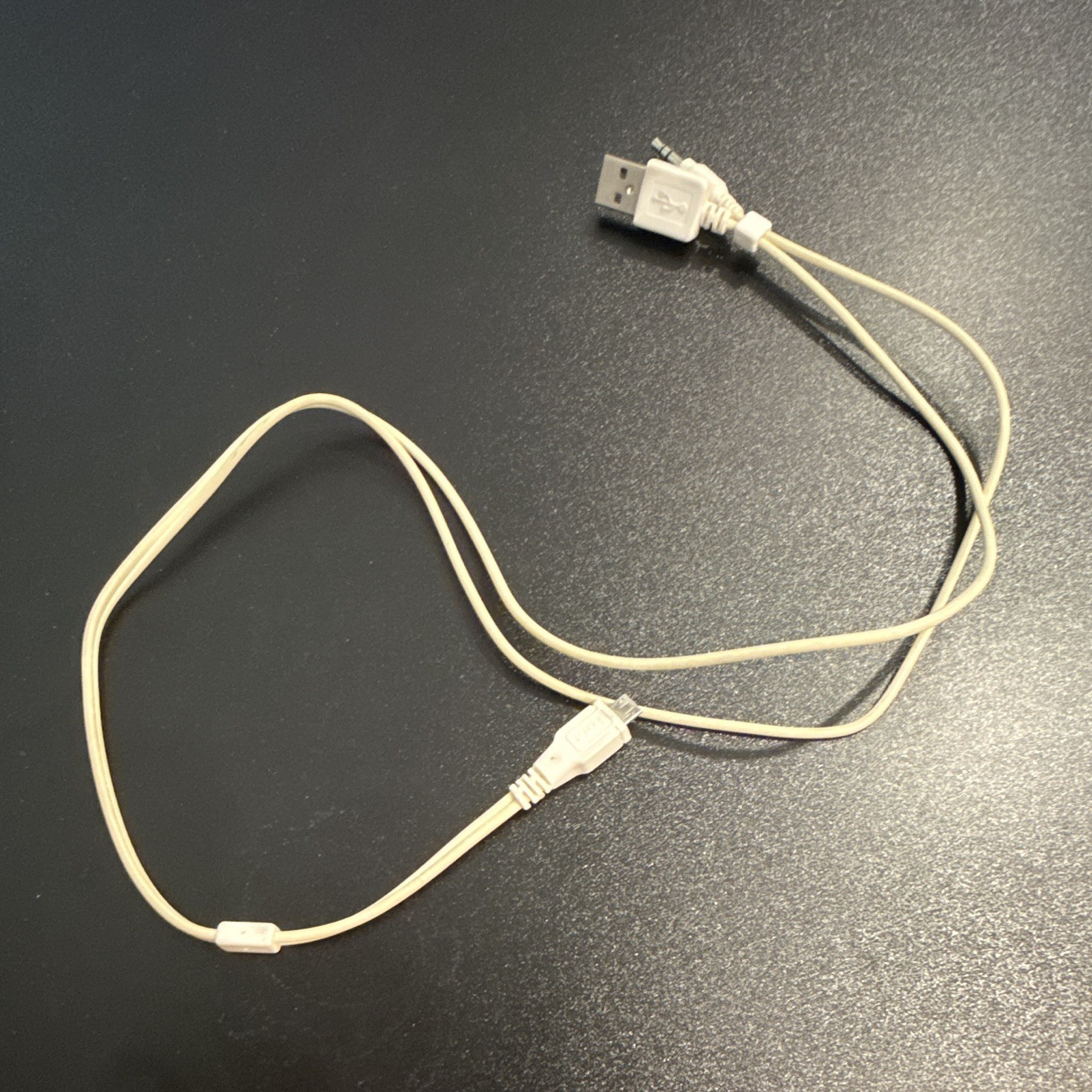 USB-A Male to Micro-USB Male + 3.5mm Male 1:2 Splitter Cable White