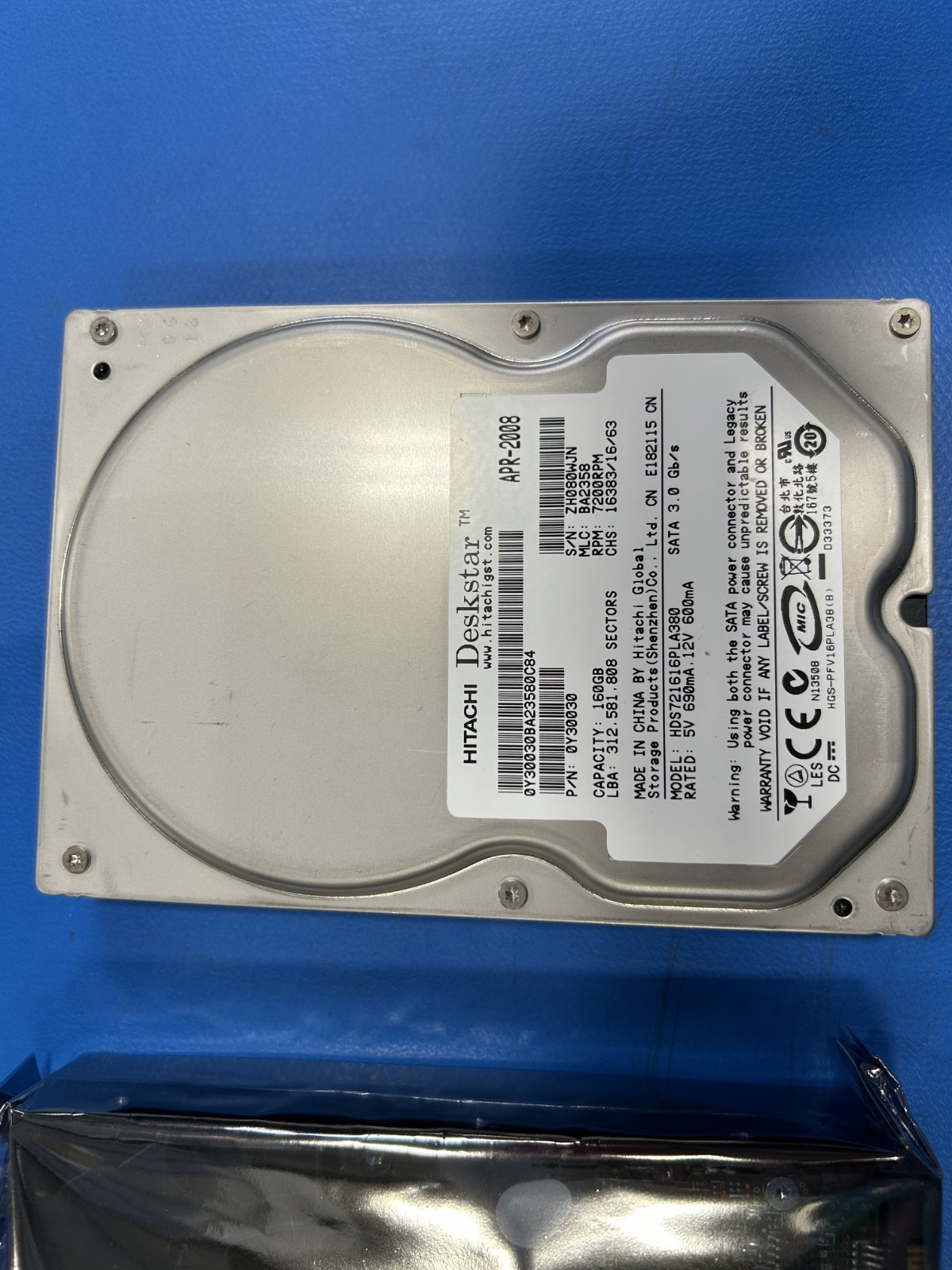 Hitachi 0Y30030 Deskstar 7K160 Series 160GB 7200RPM SATA 3Gb/s 8MB Cache 3.5-inc