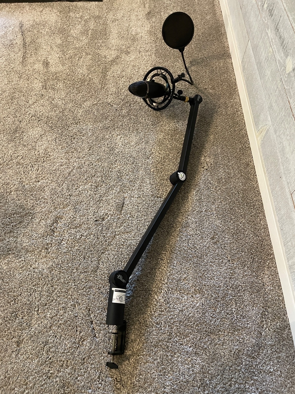 Blue Yeti Boom with microphone and pop filter