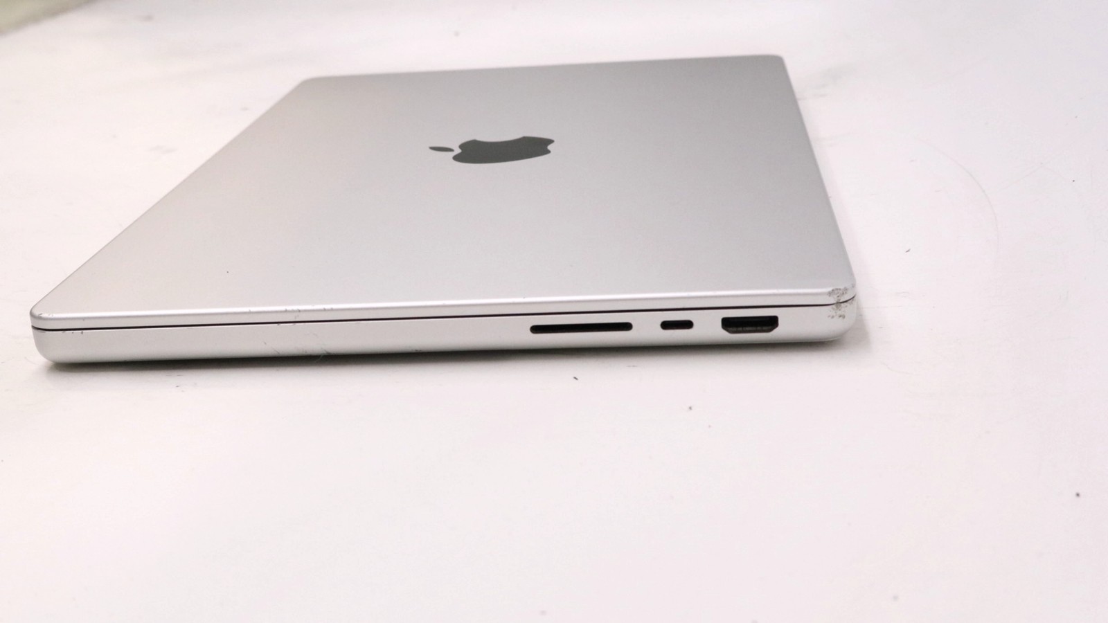 Apple Macbook Pro 14″ M2 Pro 10-Core 16GB 512GB – Good READ DESC