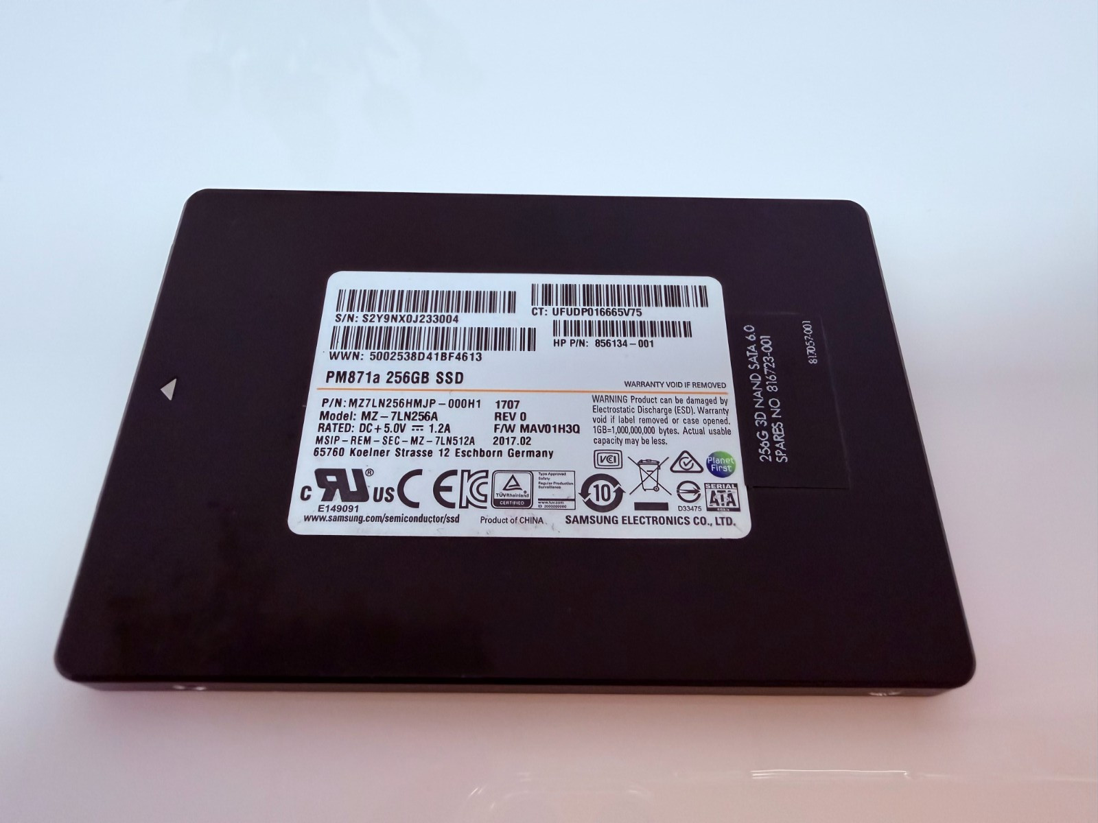 250GB / 256GB SATA 2.5″ SSD – Mixed Brands, Tested & Working