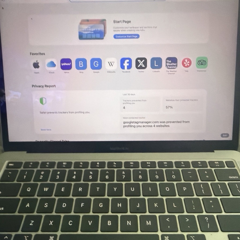 Apple MacBook Air 13.3in Silver M1 8GB 256GB SSD Laptop (2020) Local pickup only