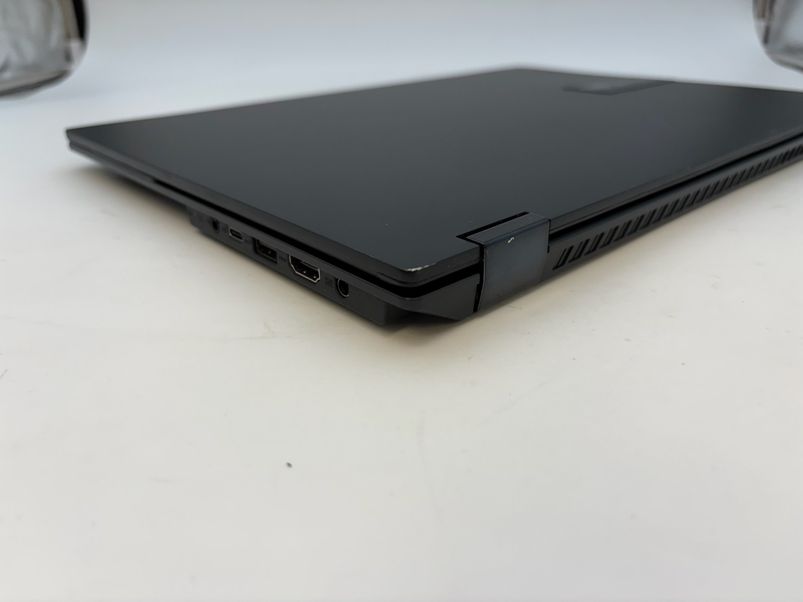 ASUS Vivobook S 16 Flip TP3604V 16″ 512 GB SSD 8 GB RAM i5-1335U Windows 11 Home