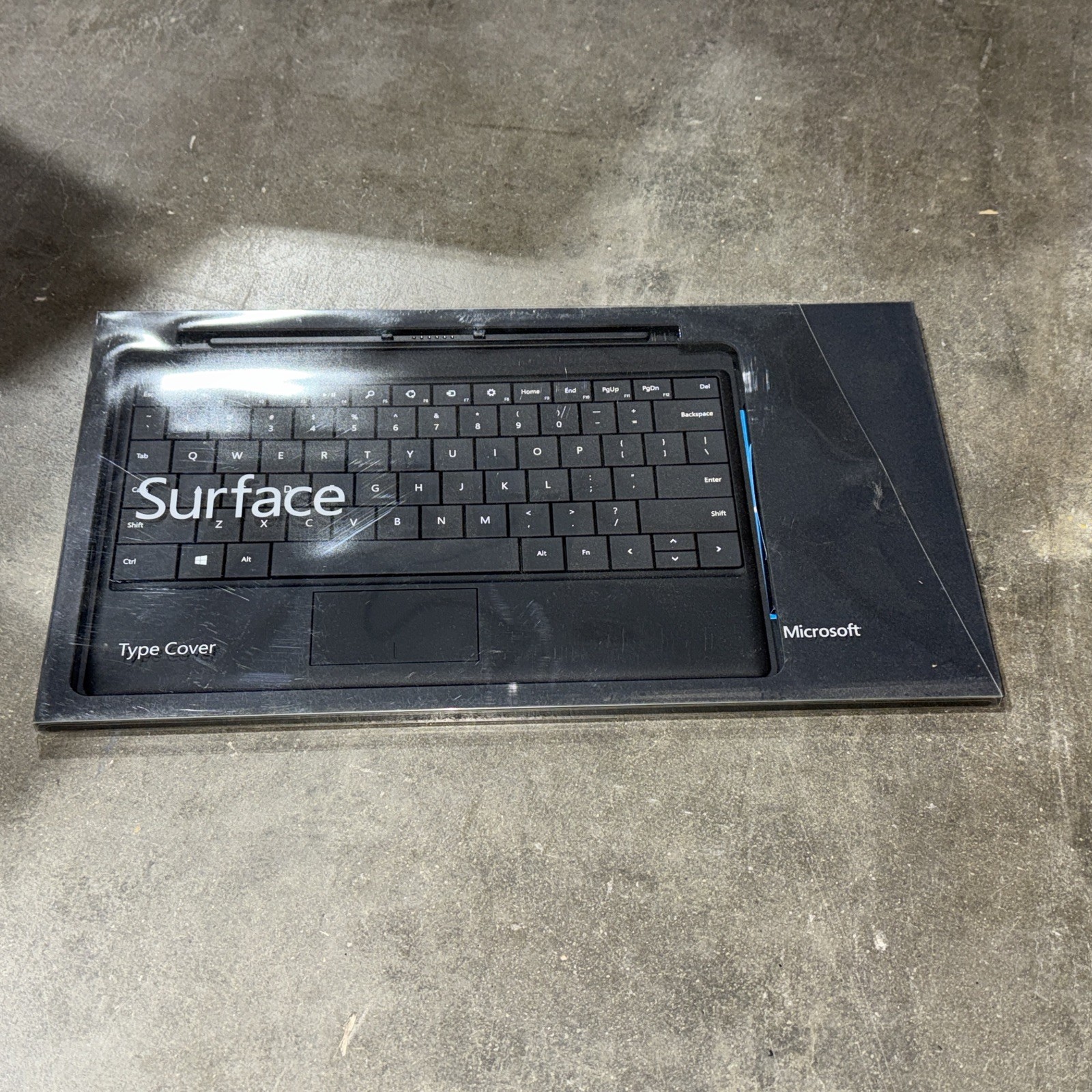 Microsoft D7S-00001 Cover Microsoft Surface Pro, Pro 2 Charcoal – New Sealed