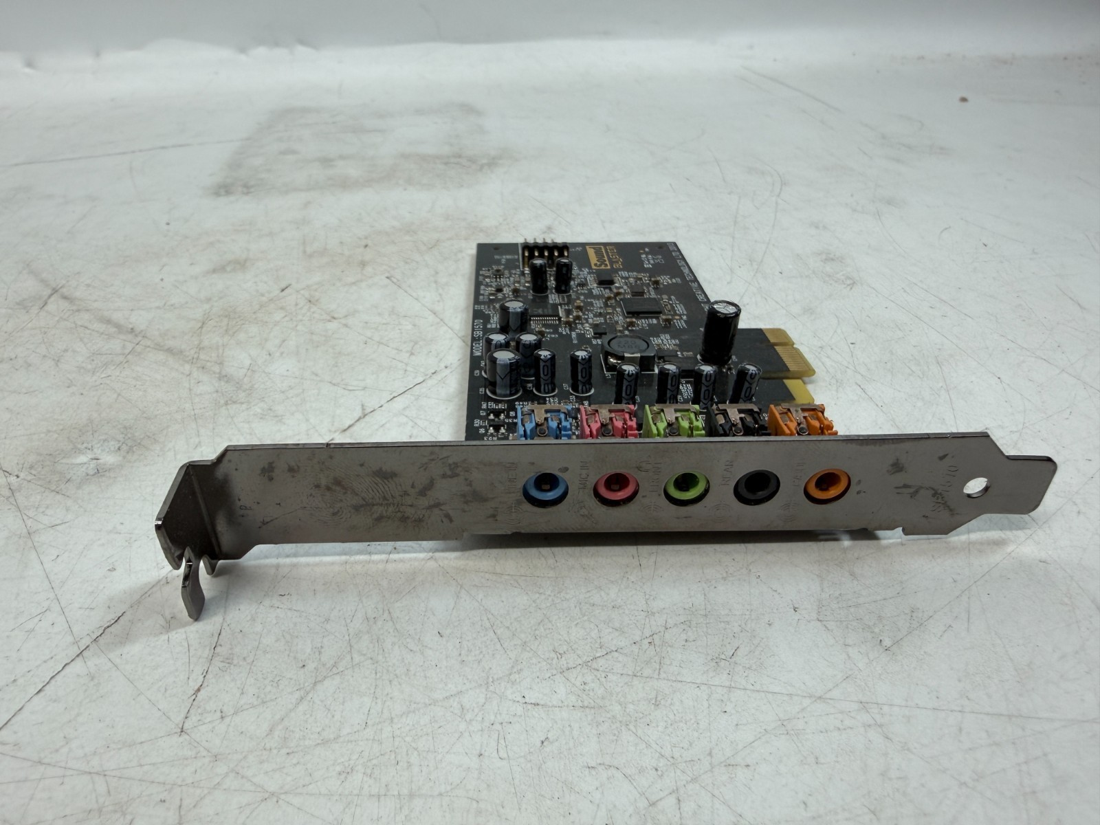 Creative Sound Blaster SB1570 Audigy Fx 5.1 PCIe Audio Card Full-Height