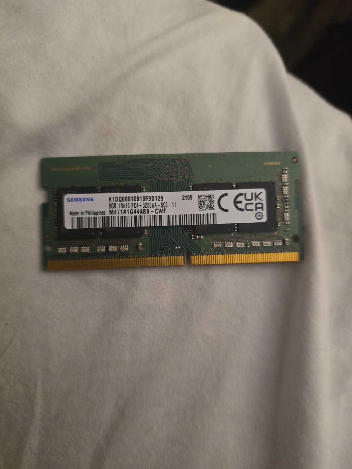 Samsung 8GB PC4-25600 DDR4-3200 SO-DIMM Memory – M471A1G44BB0-CWE