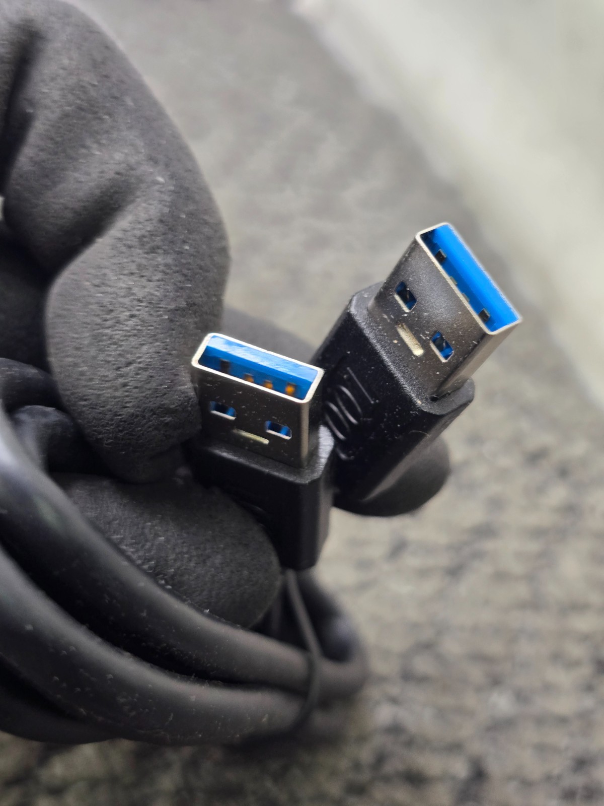 KCEVE 8K Dual DP/USB KVM Switch, Black 8K 30Hz, 4K 144Hz, USB 3.0