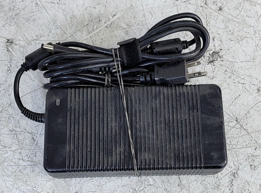 OEM HP AC Adapter Large With Pin In Middle 7.4mm 19.5V 11.8A 230W SEE NOTES