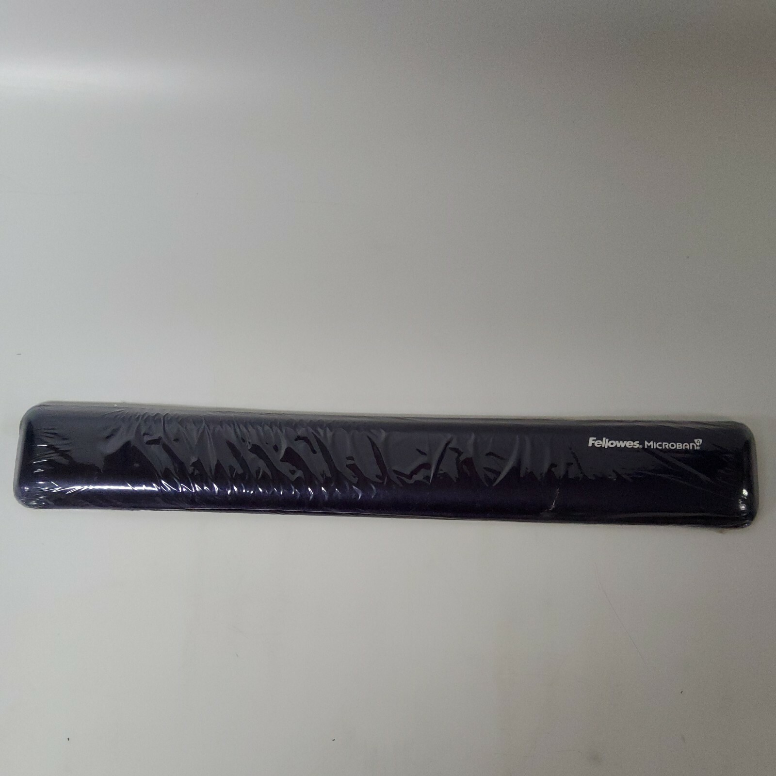 Fellowes Wrist Support with Microban Protection, Sapphire (FEL9175601)