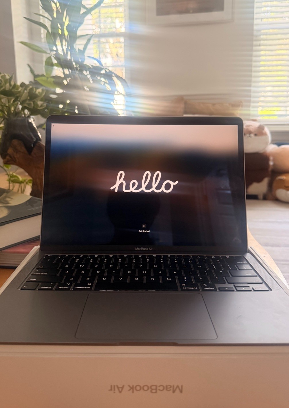 Apple MacBook Air 2020-13 Inch M1 Chip Retina Display 256GB Silver 8GB RAM