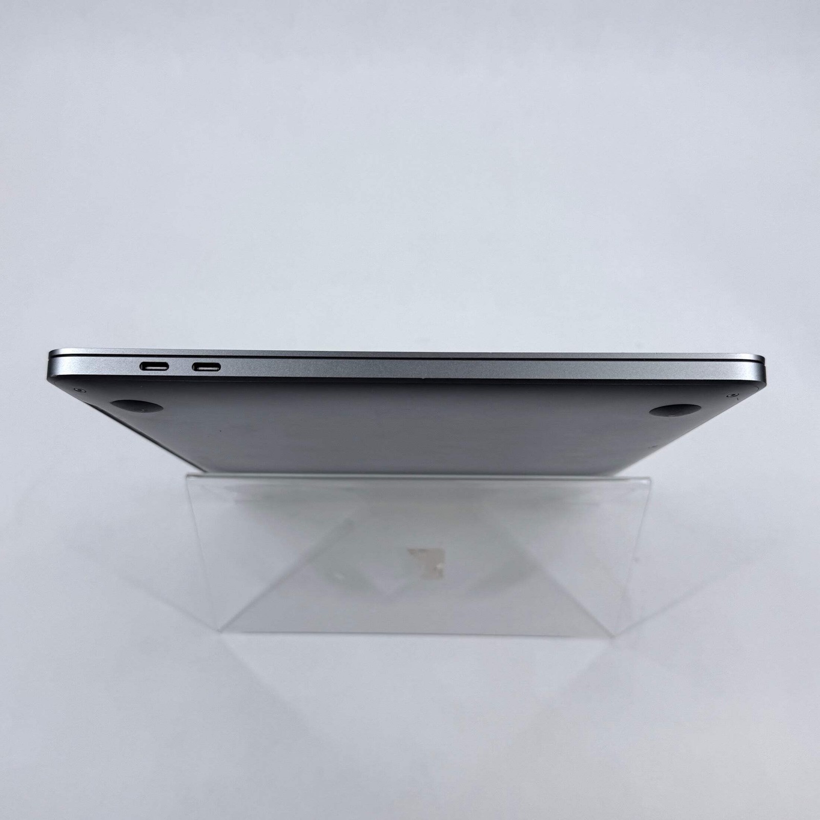 2022 Apple MacBook Pro 13.3″ M2 8C GPU 3.5GHz 8GB RAM 256GB SSD MYPMYQ06G6