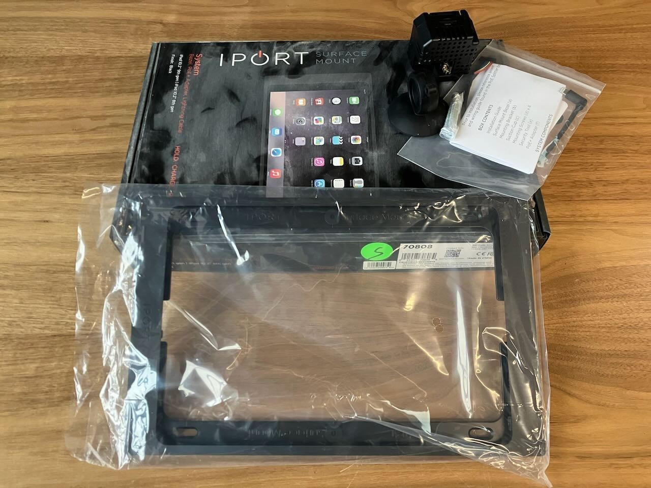 iPort Surface Mount Bezel, Black, for Apple iPad 8th/9th Gen 10.2″