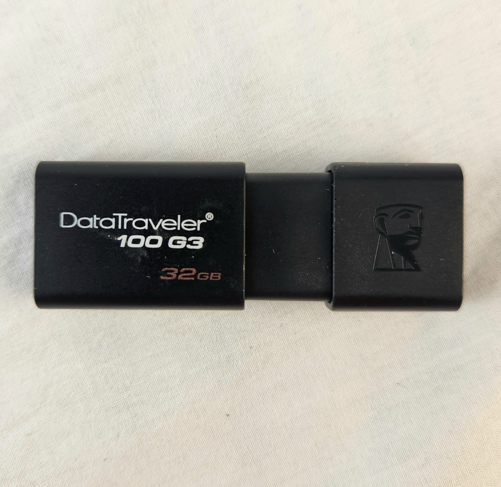Kingston 32 GB USB 3.0 DataTraveler 100 G3 DT100G3 Flash Memory Drive