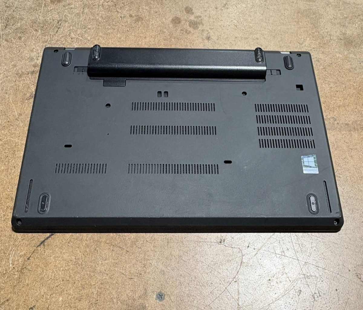 Lenovo ThinkPad T480 14″ i5-8250U 8GB RAM 256GB SSD No Charger/OS