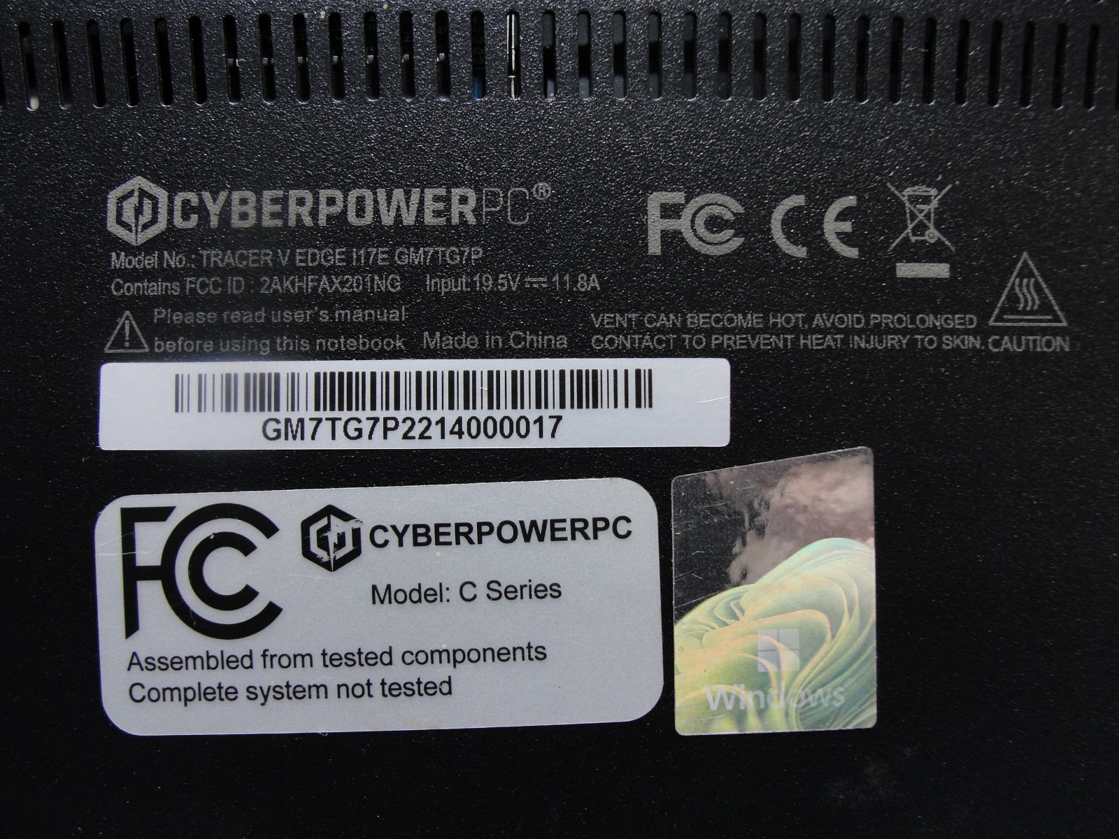 CyberPowerPC TRACER V Edge I17E 17.3″ QHD 144Hz i7-11800H 32GB 2TB SSD RTX 3070