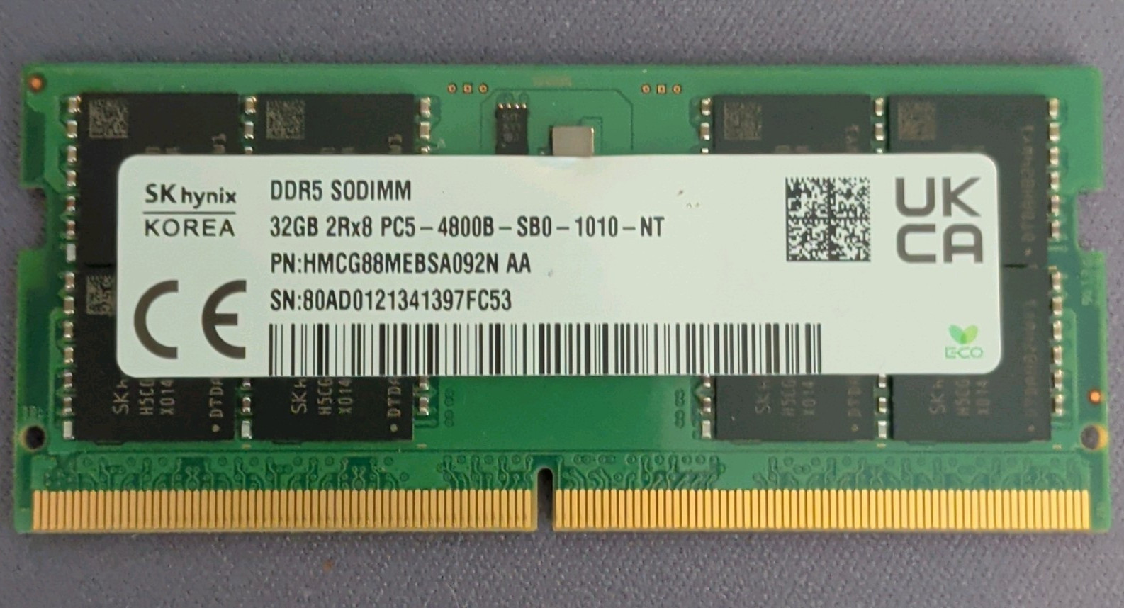 SK hynix 32GB DDR5 SO-DIMM PC5-4800B 262-Pin Non-ECC RAM HMCG88MEBSA092N