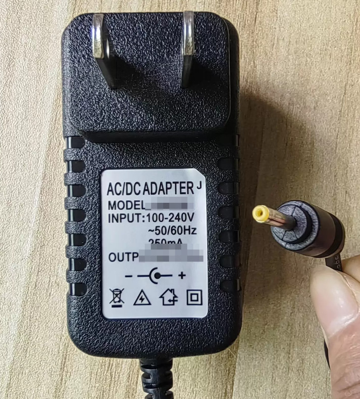 For HW038 9V 2A 18W Portable DVD Player DVD Wall-mounted AC Power Adapter 1PC