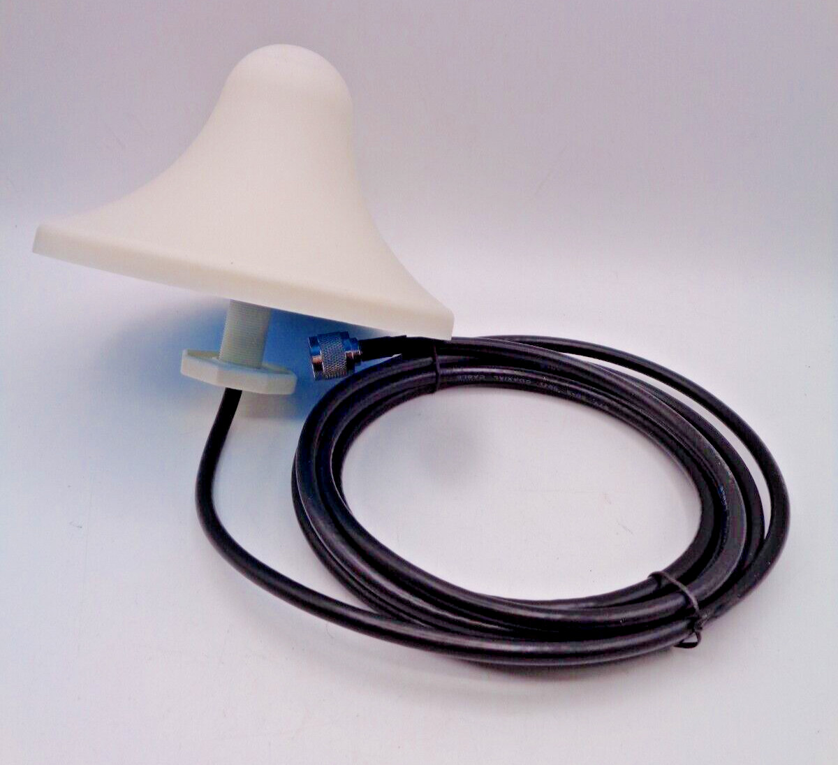 Omni Directional Ceiling Antenna Model: HYS-800-2700-5 -New Open Box Part