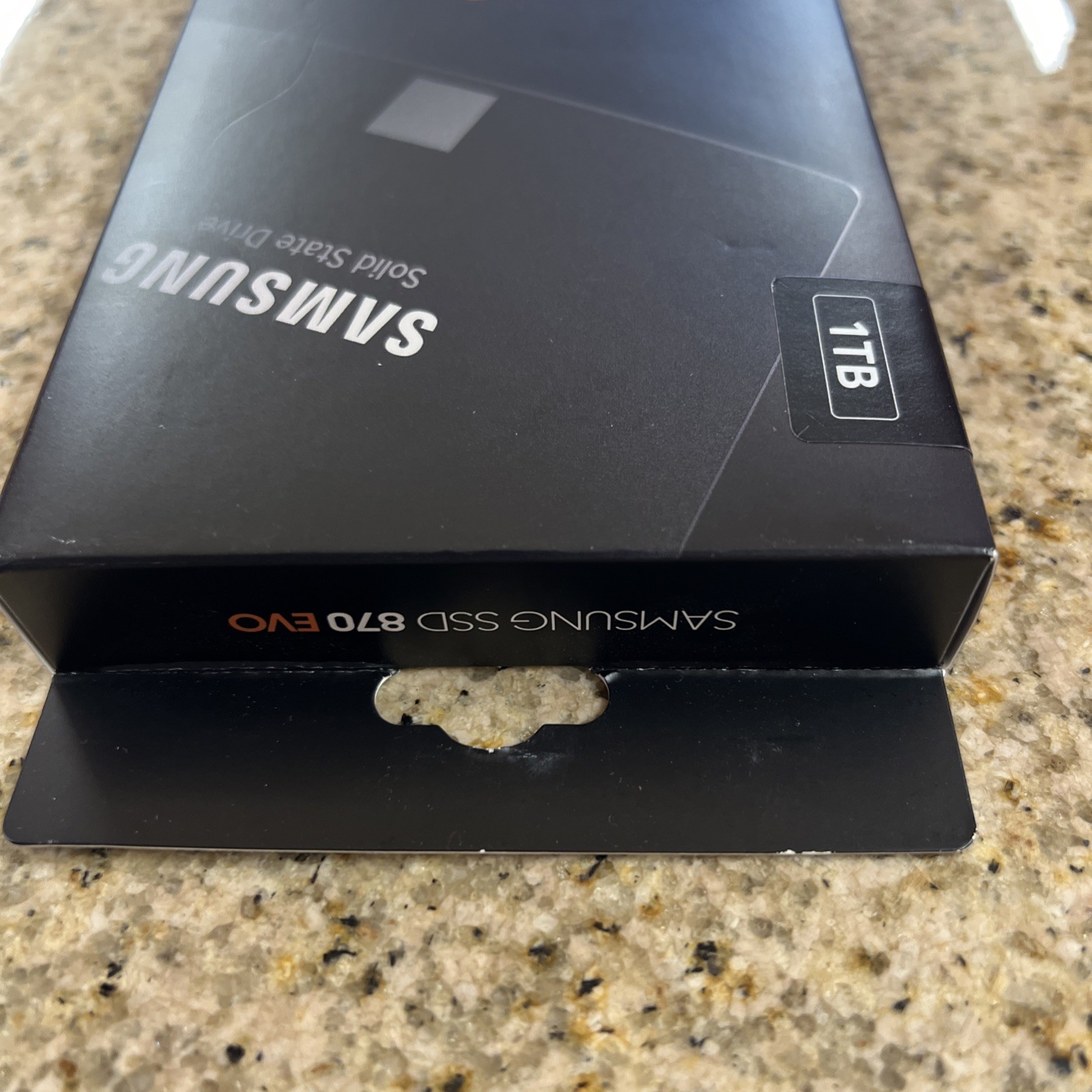 Samsung 870 EVO 1TB, 2.5 inch Internal SSD – ‎MZ-77E1T0B/AM – Brand New Sealed