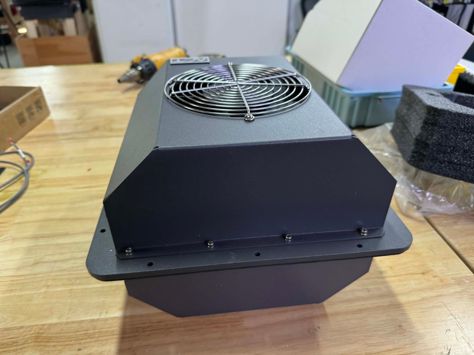 ACT HSC-22-24-4 Sealed Enclosure Heat Sink Cooler | 24VDC | NEMA 4 | New OpenBox