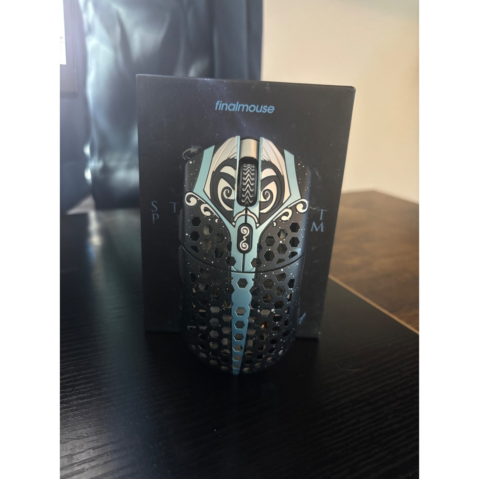 Finalmouse Starlight-12 Phantom Wireless GaminMouse Medium Black Blue no Cable