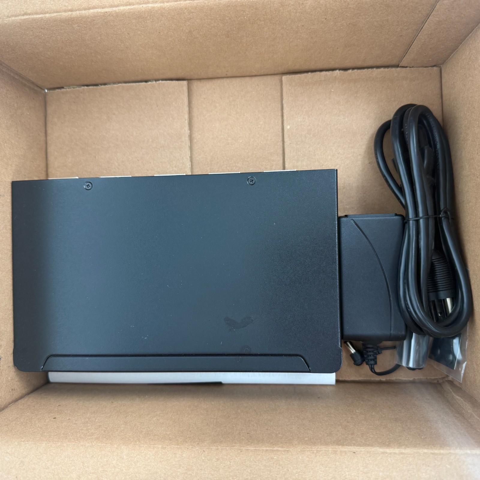 Black Box 1X4 DVI Splitter with Audio AVSP-DVI1X4 Open Box