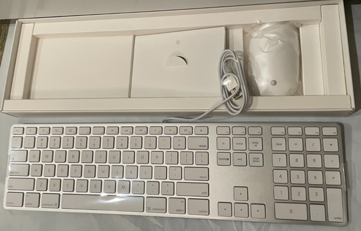 Brand New Apple Aluminum Wired Keyboard A1243 & Apple Mouse A1152 Wired Combo