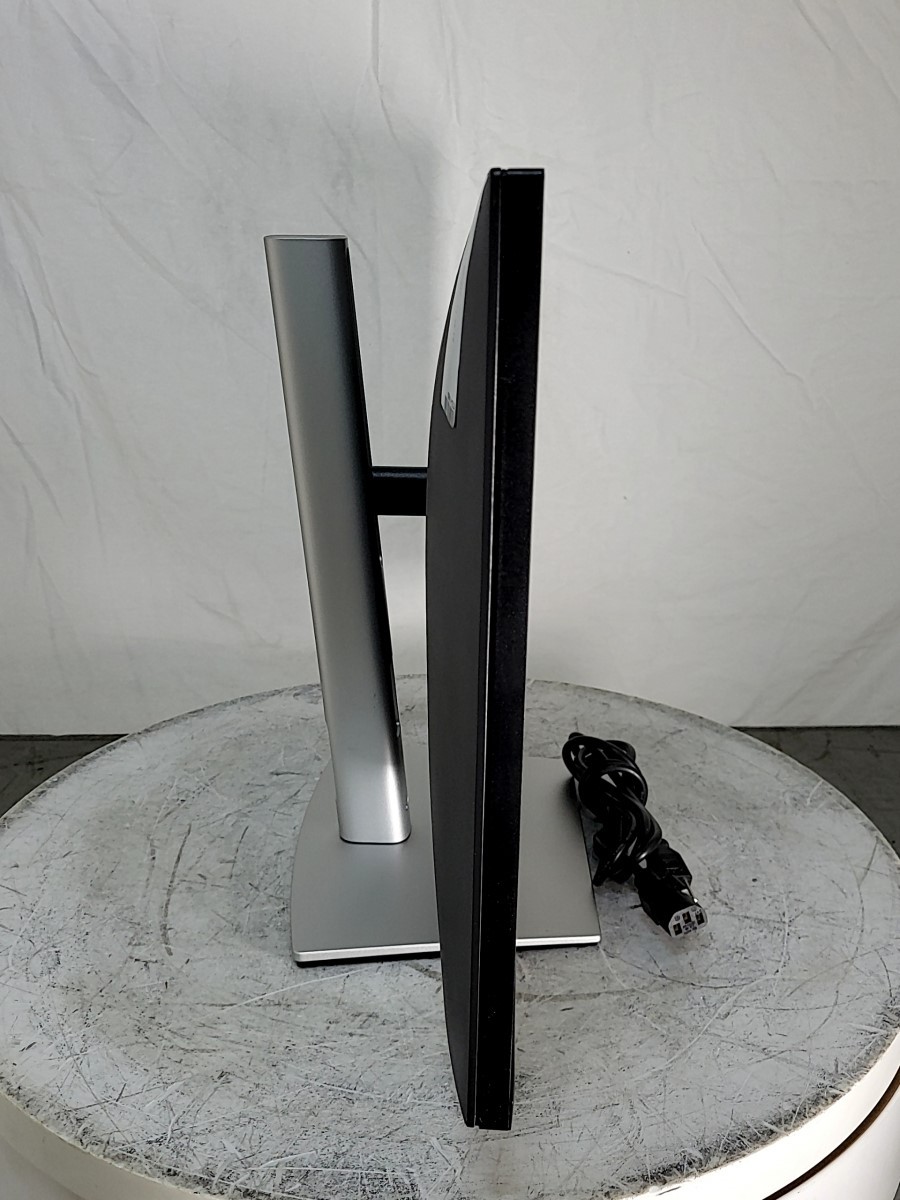 DELL P2722H 0HTXHC 27″ Monitor HDMI DisplayPort VGA