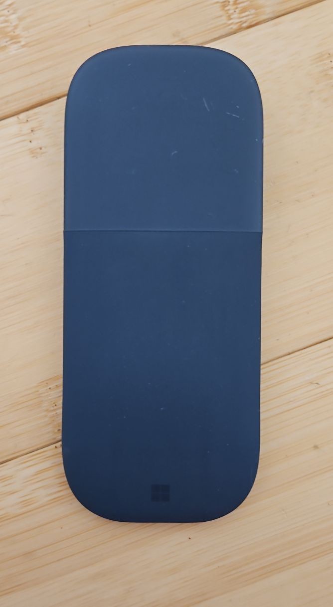 Microsoft Surface Arc Mouse BlueTrack – Black