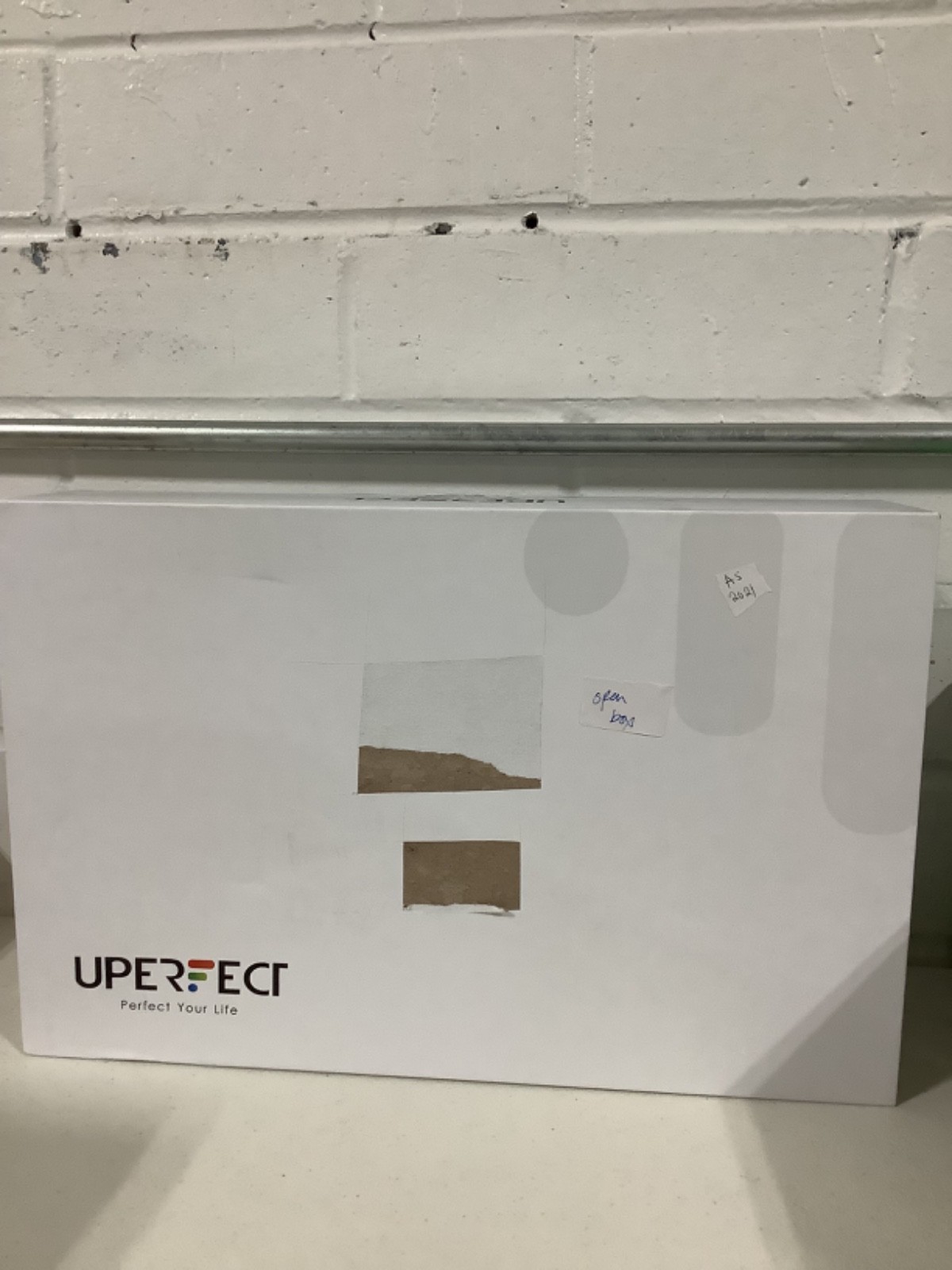 UPERFECT 18.5” Portable Monitor Travel Screen Gaming Monitor