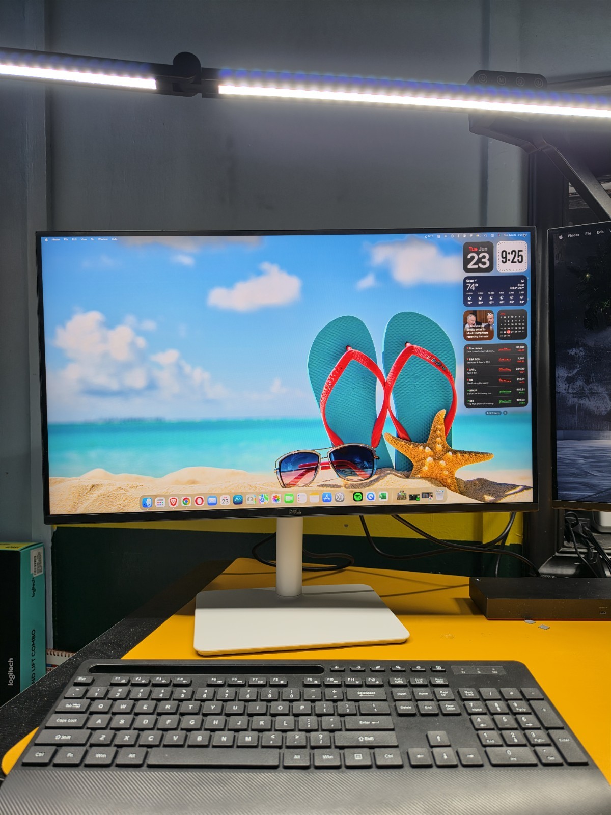 Dell S2725DS 27″ QHD 2560×1440 144Hz LCD Monitor HDMI/DP Silver/White