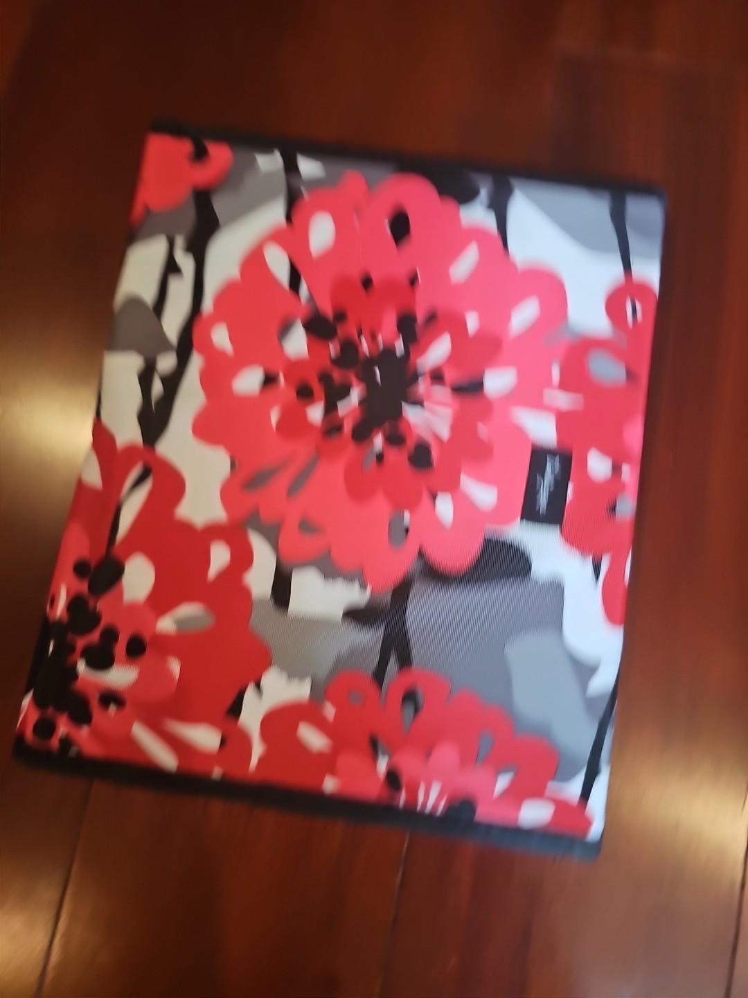 Thirty One Black RED Floral Tote a Tablet Case iPad 9×7 With Pockets & Paper