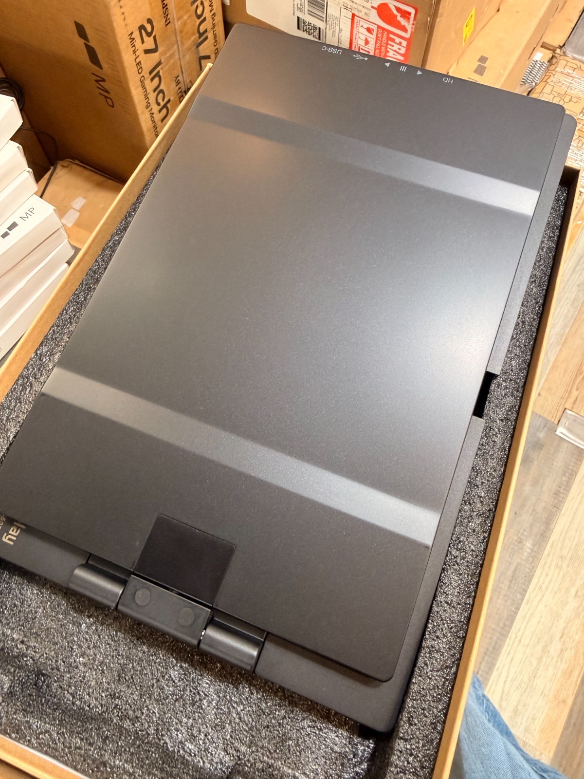 Used ! 14.1″ Triple Portable Monitor FHD IPS Laptop Screen Extender Fits 14″-17″
