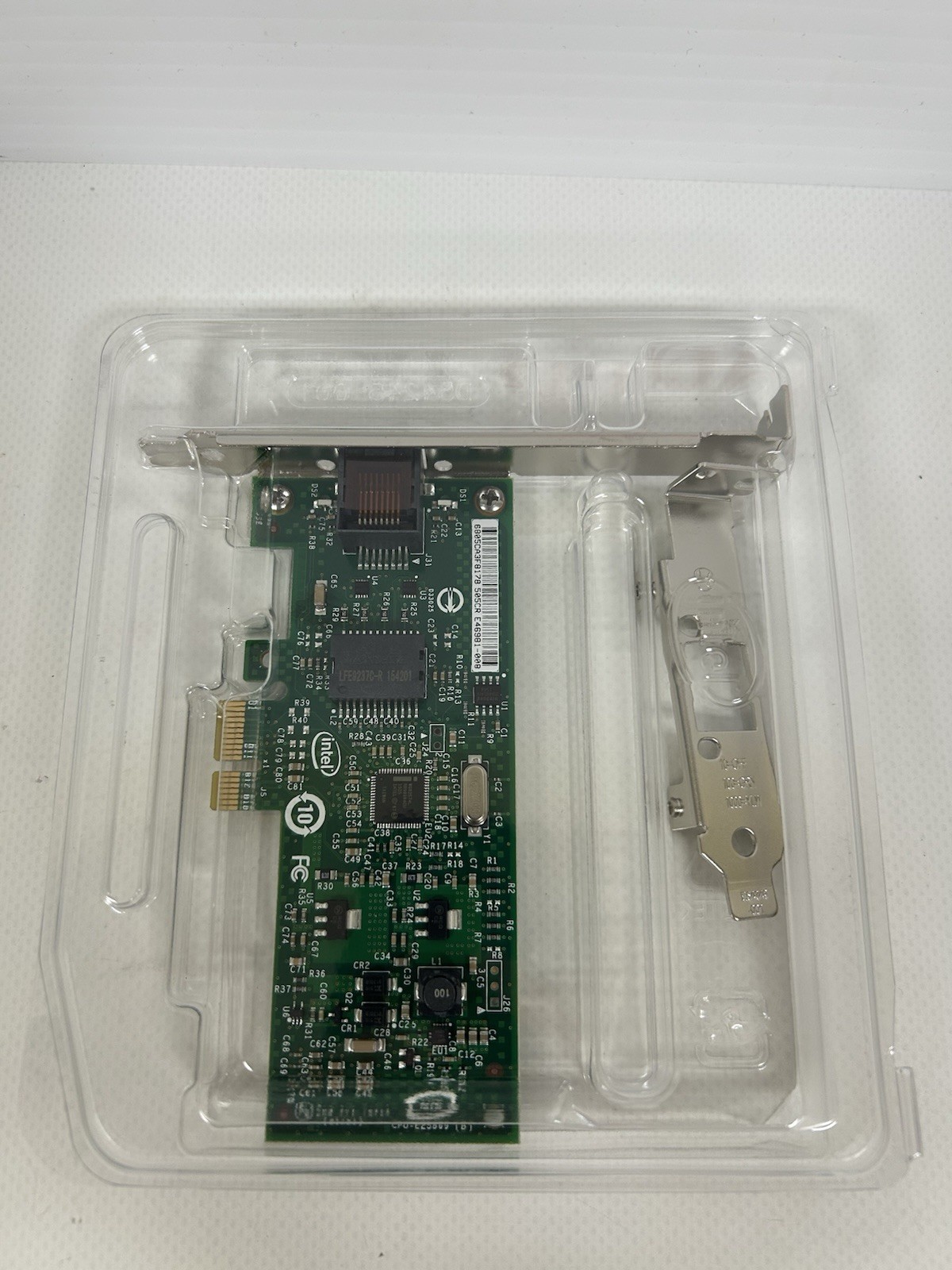 Intel Gigabit CT Desktop Adapter Ethernet EXPI9301CT CPU-E25869 893646 PCI