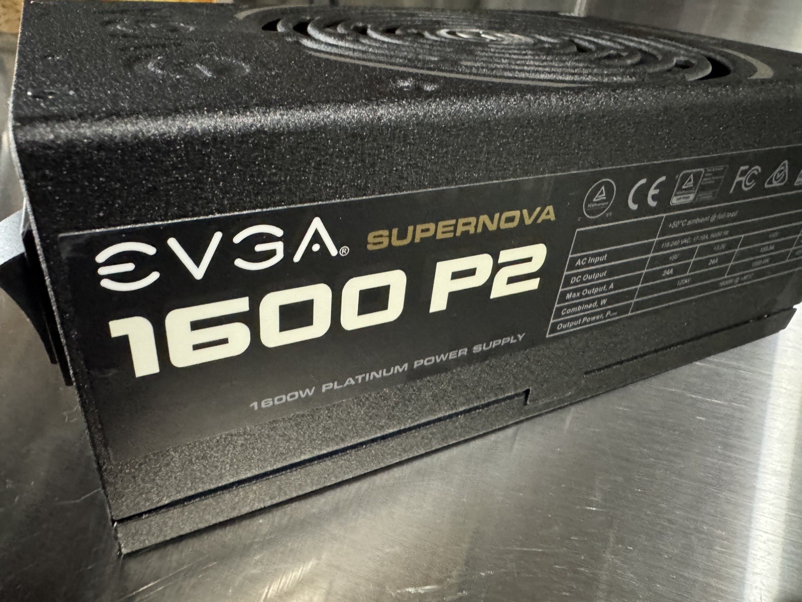 EVGA Supernova 1600 P2 80+ Platinum 1600W Fully Modular PSU + Power cable